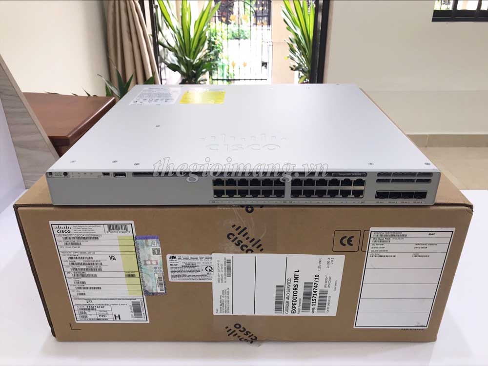 Cisco C9300L-24P-4X-E