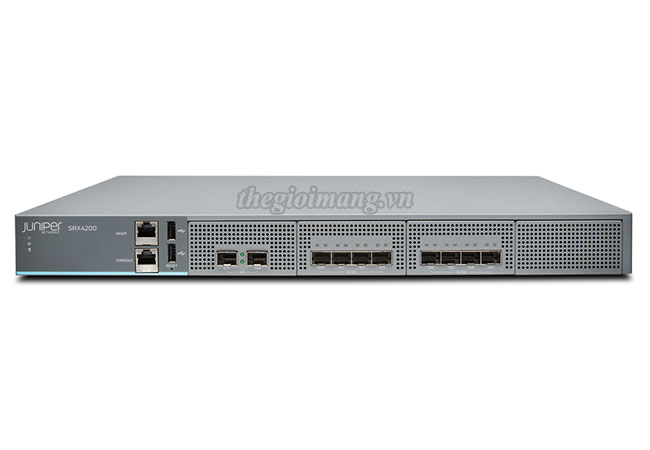 Juniper SRX4200 (SRX4200-SYS-JB-AC)